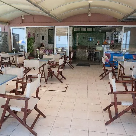 Marilyn Апарт-отель