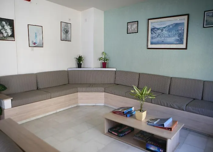 Marilyn Ξενοδοχείο με διαμερίσματα