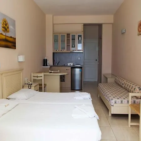 Marilyn 아파트호텔 레팀노