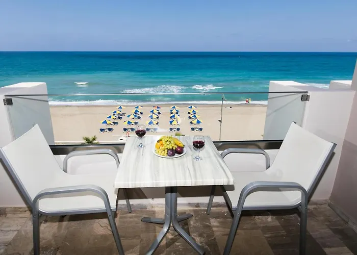 Marilyn Aparthotel 4*